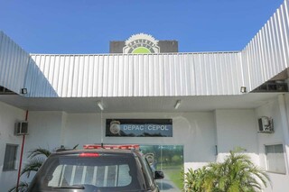 Gr&aacute;vida &eacute; atacada com mordidas no abd&ocirc;men e pernas por pitbull solto em rua 