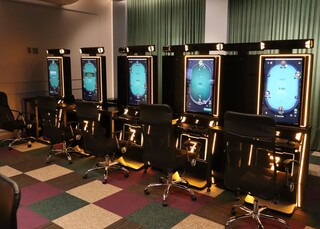 Novo empreendimento reúne sport bar, poker e lan house em espaço inovador Novo empreendimento reúne sport bar, poker e lan house em espaço inovador