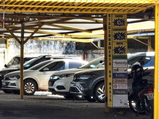 Estacionar no Centro j&aacute; custa quase o mesmo que uma hora no shoppings
