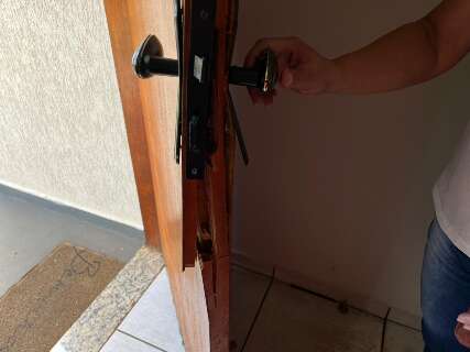 Preso assaltante que amea&ccedil;ou e trancou m&atilde;e e filha em quarto 