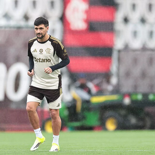 Cl&aacute;ssico entre Flamengo e Vasco movimenta rodada do Carioca