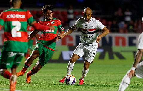 Portuguesa bate S&atilde;o Paulo, Inter reage com xar&aacute; e Botafogo se reabilita