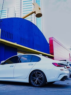 Carro amassado? Martelinho de Ouro Carlão tem a solução Carro amassado? Martelinho de Ouro Carlão tem a solução