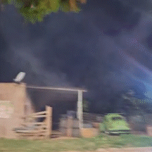 Casa de alvenaria &eacute; tomada pelo fogo no bairro Nova Lima
