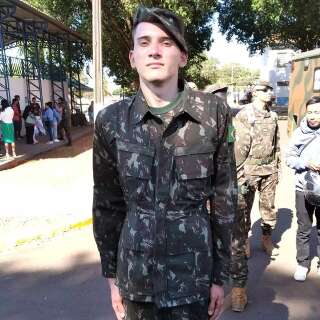 Ex&eacute;rcito encerra inqu&eacute;rito de soldado morto e fam&iacute;lia cobra teste psicol&oacute;gico