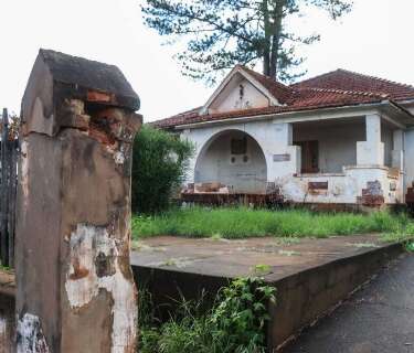 Plano prev&ecirc; multa de at&eacute; 150% para quem deixar im&oacute;vel hist&oacute;rico virar ru&iacute;nas