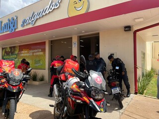 Comerciantes afirmam estar em luto por morte de amigo: “cena de horror" Comerciantes afirmam estar em luto por morte de amigo: “cena de horror"