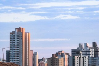 Fim de semana terá calor extremo, ar seco e mudança no tempo em MS Fim de semana terá calor extremo, ar seco e mudança no tempo em MS