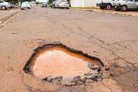 Adriane compara asfalto de Campo Grande a &ldquo;obtura&ccedil;&atilde;o velha&rdquo; no dente