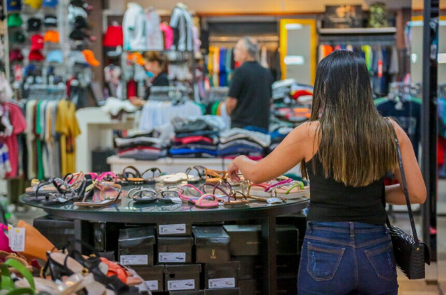 Fim da reelei&ccedil;&atilde;o, escala 6x1 e voto aberto s&atilde;o pautas do Senado para 2026