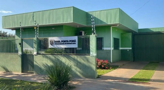 Jovem morre ao ser baleado por desconhecido em frente de casa 