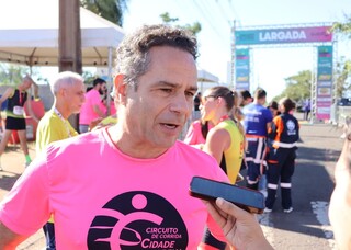 Primeira corrida do ano quebra rotina na Capital e leva esporte at&eacute; a periferia