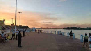 Inc&ecirc;ndio pr&oacute;ximo ao Rio Paraguai forma cortina de fuma&ccedil;a 