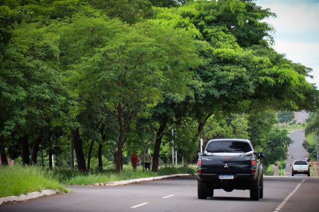 Jovens s&atilde;o baleadas com chumbinho ap&oacute;s discuss&atilde;o com motorista de aplicativo