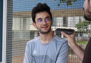 Sob chuva, candidatos deixam prova do TJ e relatam alto n&iacute;vel de dificuldade