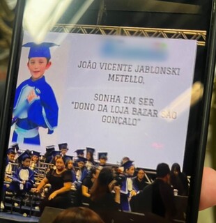 Fundado pela f&eacute; de costureira h&aacute; 59 anos, Bazar S&atilde;o Gon&ccedil;alo cresceu no Carnaval