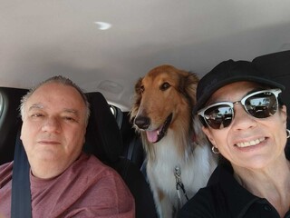 Jack ganhou festa com bolo, brigadeiro e turma de 'aumigos'