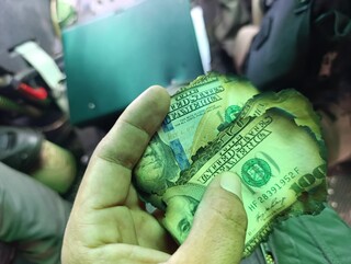 Avião boliviano é encontrado carbonizado perto de pista clandestina Avião boliviano é encontrado carbonizado perto de pista clandestina