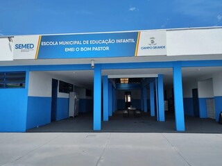 Apesar de obras, aulas começam no dia 9 em escola municipal, diz secretário Apesar de obras, aulas começam no dia 9 em escola municipal, diz secretário