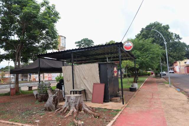 Prefeitura recorre &agrave; Justi&ccedil;a para desocupar pra&ccedil;a explorada por comerciantes