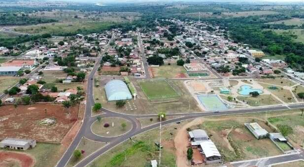 Empresa levanta suspeitas e paralisa preg&atilde;o da limpeza urbana em Figueir&atilde;o