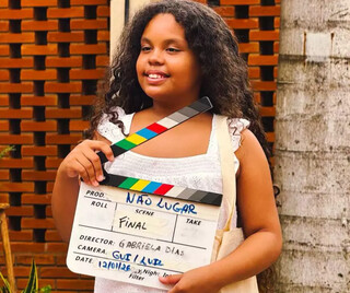 Irm&atilde;s fizeram do quintal um set de filmagem e levaram hist&oacute;ria &agrave; Europa