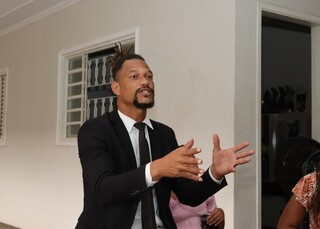 Barca de acarajé e abará é jeito de aliviar a saudade da Bahia em MS Barca de acarajé e abará é jeito de aliviar a saudade da Bahia em MS