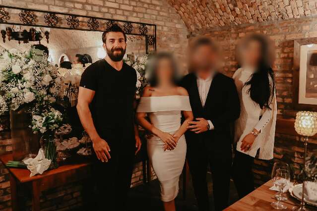 Padrinho de casamento, Zahran &eacute; acusado de dar golpe de R$ 5 milh&otilde;es em casal