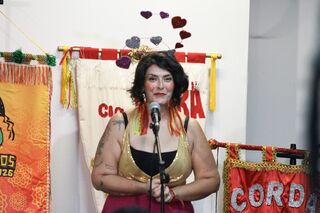 Com menos ambulantes e mais polícia, Carnaval acabará meia-noite