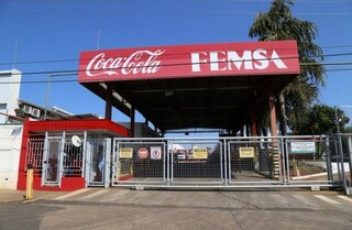 Coca-Cola é investigada por usar indígenas de MS para melhorar imagem ambiental Coca-Cola é investigada por usar indígenas de MS para melhorar imagem ambiental