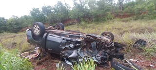 Ve&iacute;culos ficam destru&iacute;dos em acidente envolvendo sete pessoas na BR-262