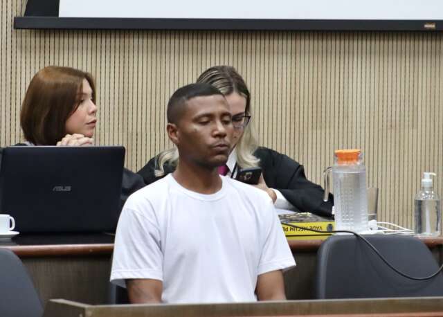 R&eacute;u alega tapa na m&atilde;o para justificar espancamento de 40 minutos 