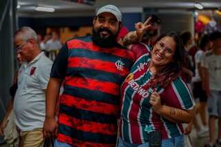 Namorada tricolor realiza sonho de flamenguista no Maracan&atilde;