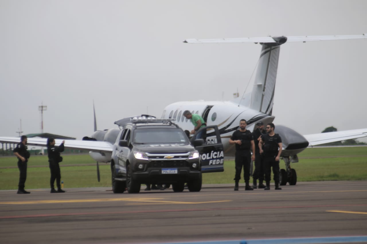 PMs são presos em operação contra bicheiro Rogério de Andrade