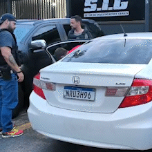 Homem que usava pregos para furar pneus de carros e roubar muamba &eacute; preso