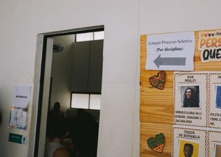 Lota&ccedil;&atilde;o de tempor&aacute;rios da Rede Estadual avan&ccedil;a ap&oacute;s falhas no sistema e filas