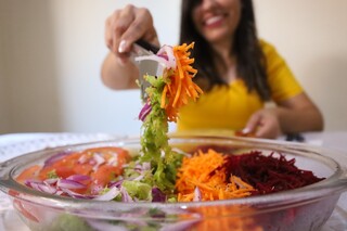 Canetas emagrecedoras mudam forma de consumo, alimenta&ccedil;&atilde;o e h&aacute;bitos de fam&iacute;lias