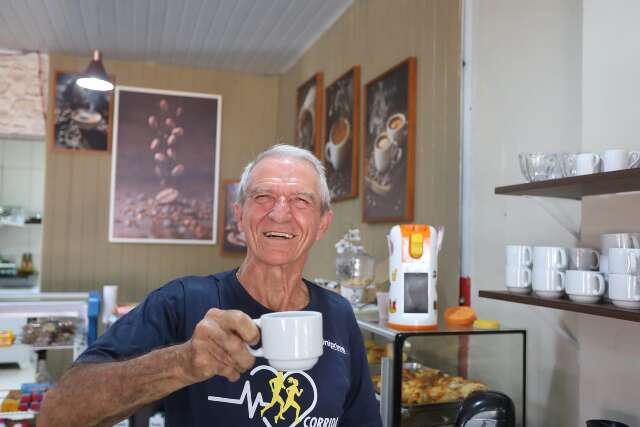Do cafezal ao balc&atilde;o, Walter aposta na confian&ccedil;a para servir caf&eacute;