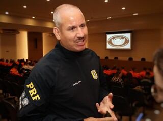 Casos de surto crescem e bombeiros passam a usar t&eacute;cnica do FBI em crises