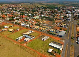 Compra de &ocirc;nibus usados para estudantes gera multa contra prefeito