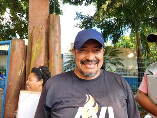 Desempregados chegam com 19h de antecedência em fila para cadastro de reserva Desempregados chegam com 19h de antecedência em fila para cadastro de reserva