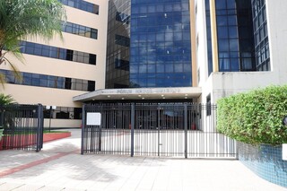 Pai é condenado a 16 anos por estuprar filha durante tratamento de câncer da mãe Pai é condenado a 16 anos por estuprar filha durante tratamento de câncer da mãe