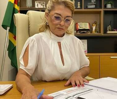 Ex-prefeita &eacute; multada por erro em licita&ccedil;&atilde;o de R$ 13,5 milh&otilde;es para merenda