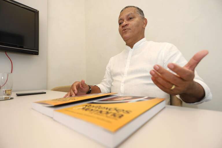 Artigos escritos ao longo de 7 anos viram livro de reflexões e memórias