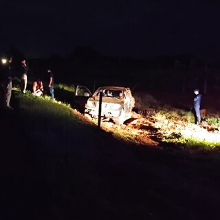 Motorista morre ap&oacute;s caminhonete capotar na BR-376