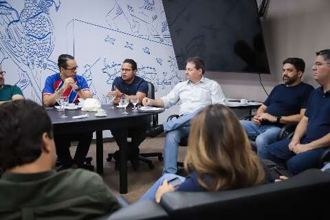 Em reuni&atilde;o de emerg&ecirc;ncia com vereadores, prefeitura tenta manter taxa de lixo