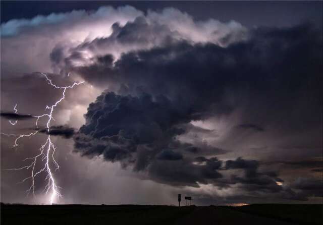 Temporais com ventos fortes atingem MS e Energisa alerta para a seguran&ccedil;a