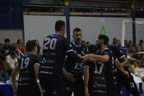 Time de MS vence confronto direto e mant&eacute;m chances na Superliga B