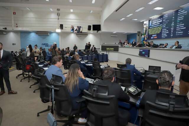 C&acirc;mara retoma sess&otilde;es com projetos sobre multas de tr&acirc;nsito e transpar&ecirc;ncia