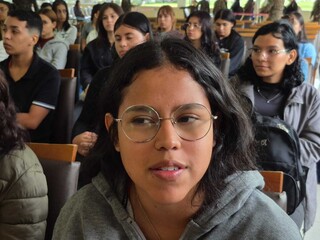 “Quero crescer aqui”, diz jovem pré-selecionada para alistamento feminino “Quero crescer aqui”, diz jovem pré-selecionada para alistamento feminino